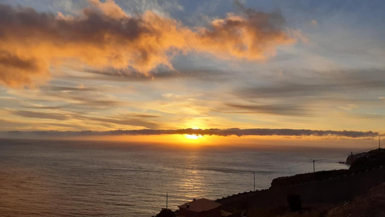 Holiday Apartment Sunset Ocean ريبيرا برافا المظهر الخارجي الصورة