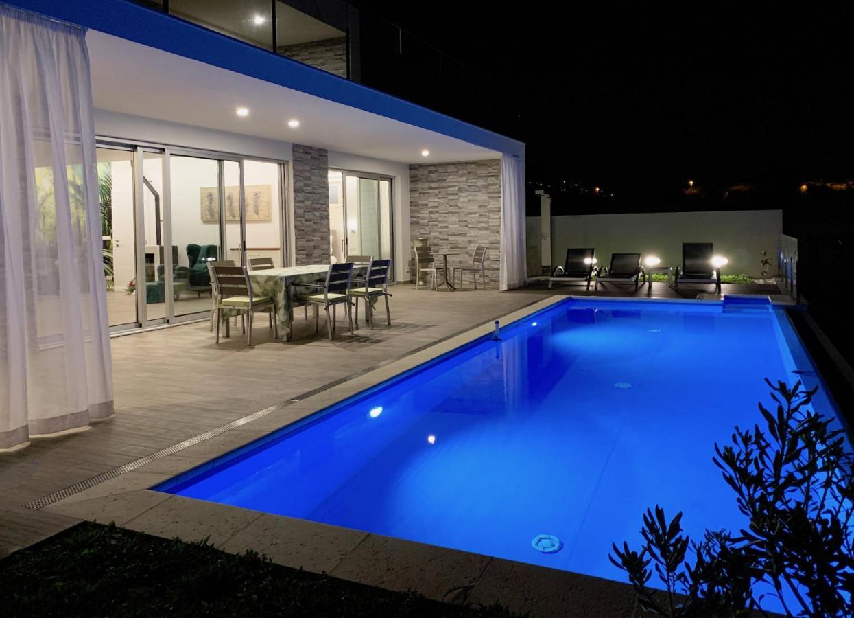 Holiday Apartment Sunset Ocean ريبيرا برافا المظهر الخارجي الصورة