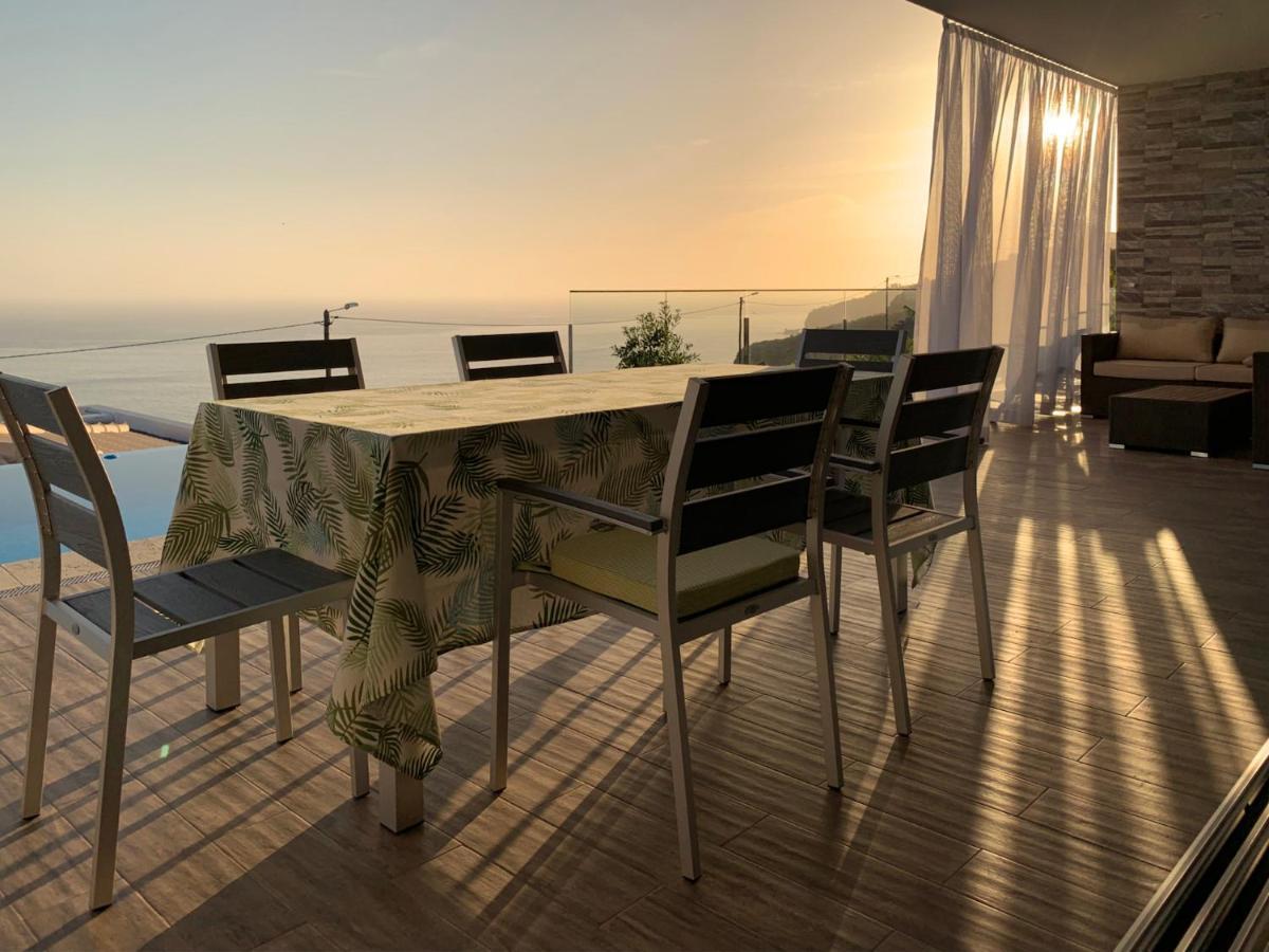 Holiday Apartment Sunset Ocean ريبيرا برافا المظهر الخارجي الصورة